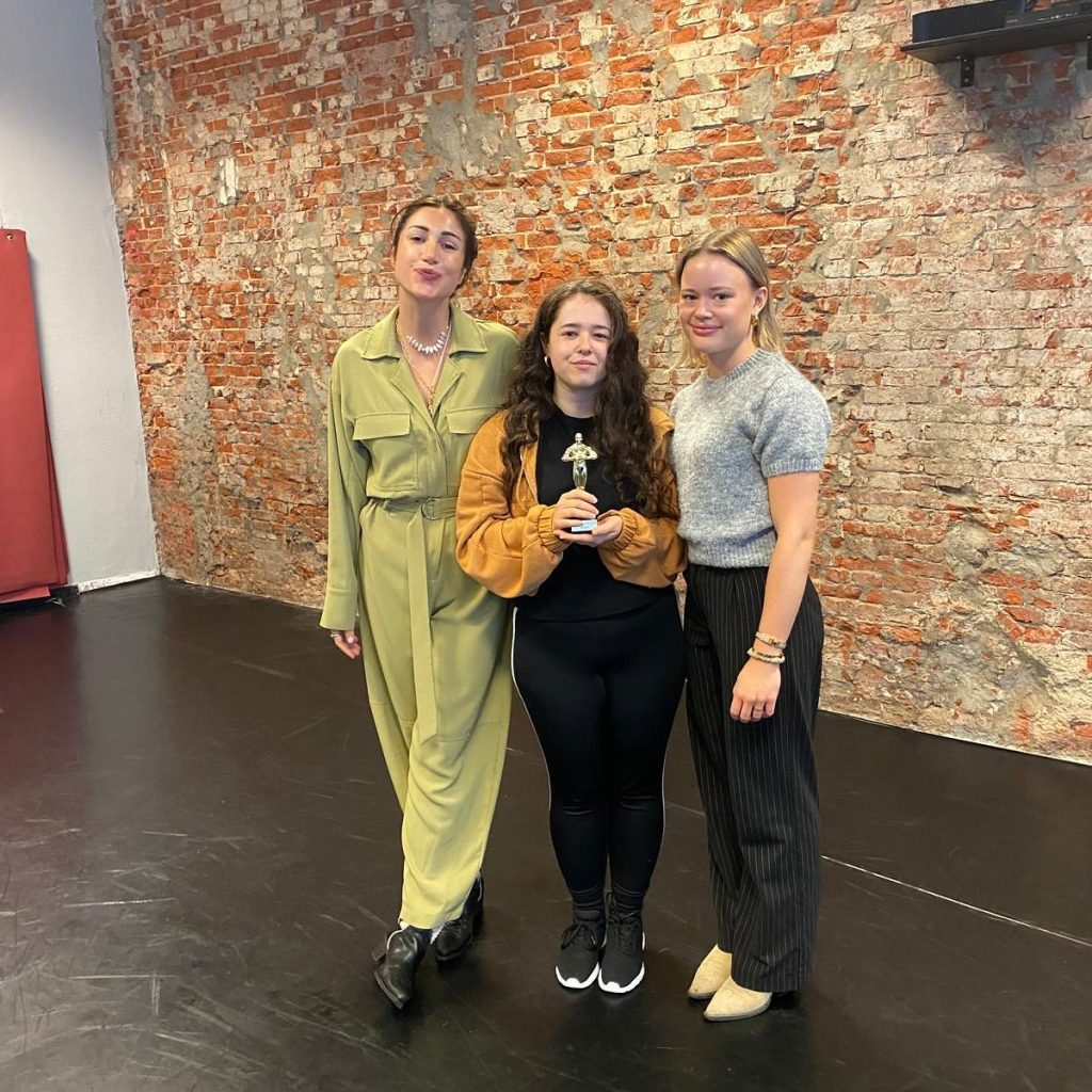 Instagram post from schauspielschulezerboni. This post is in position 3.