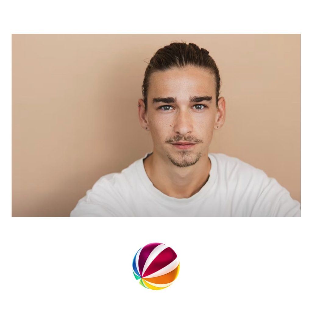 Instagram post from schauspielschulezerboni. This post is in position 0.